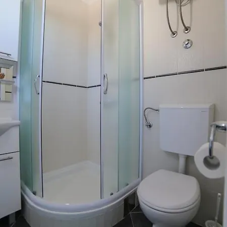 Appartement Beachfront Studio Gradac 4414 1